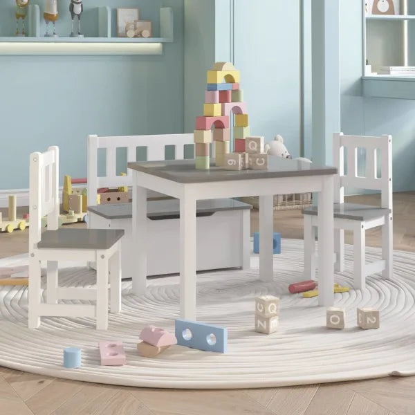 De 4-delige Kinder Tafel- en Stoelset